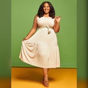 Sample Sale: On the Run Plus Dress (No Belt)